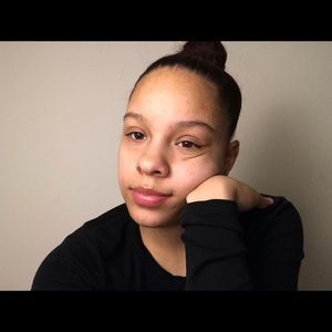 Meet your Posher, Ayana